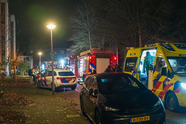 Uitslaande brand in flat in Dieze-Oost mogelijk veroorzaakt door fietsaccu, 3 mensen naar ziekenhuis - Foto: Peter Denekamp