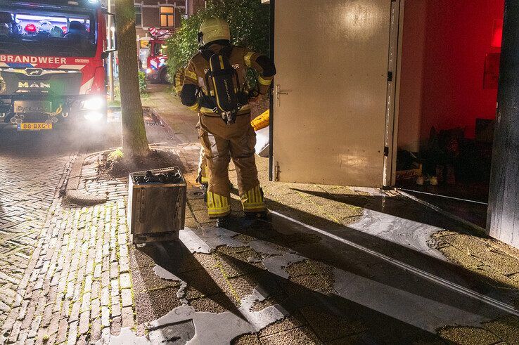 Brand in schuur met sauna in Assendorp - Foto: Peter Denekamp