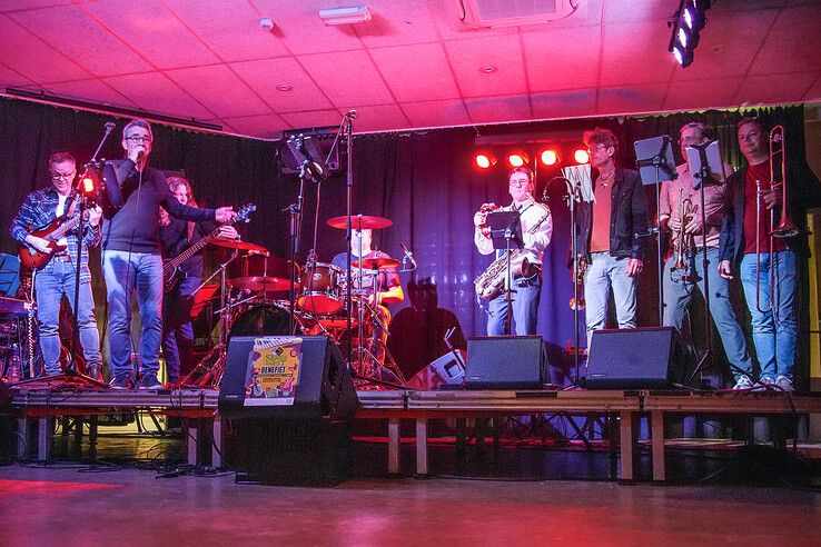 In beeld: Muzikanten uit Zwolle en omgeving zamelen duizenden euro’s in voor Serious Request - Foto: Obbe Bakker