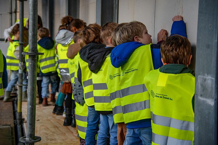 Eerste steen basisschool Het Atelier gelegd - Foto: Obbe Bakker