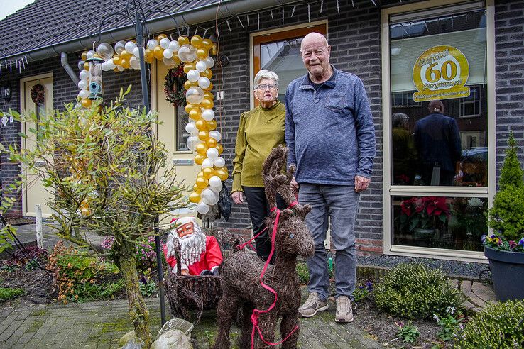 Gerrit Jan (81) en Wiesje (80) Roelofs vieren diamanten huwelijk in Windesheim - Foto: Obbe Bakker