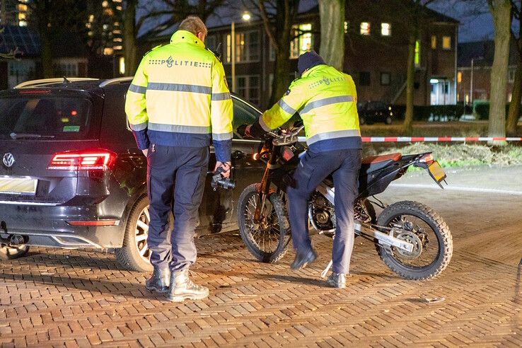 Bromfietser gewond na botsing in Dieze-Oost - Foto: Ruben Meinten