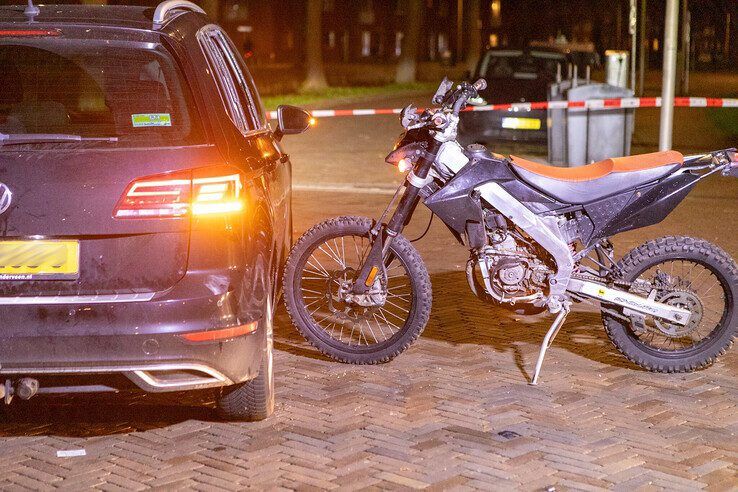 Bromfietser gewond na botsing in Dieze-Oost - Foto: Ruben Meinten