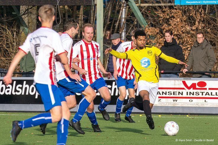 In beeld: SV Zwolle pakt periodetitel na winst op Balkbrug - Foto: Hans Smit