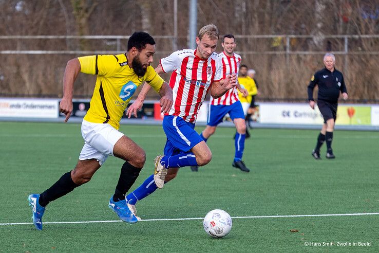 In beeld: SV Zwolle pakt periodetitel na winst op Balkbrug - Foto: Hans Smit