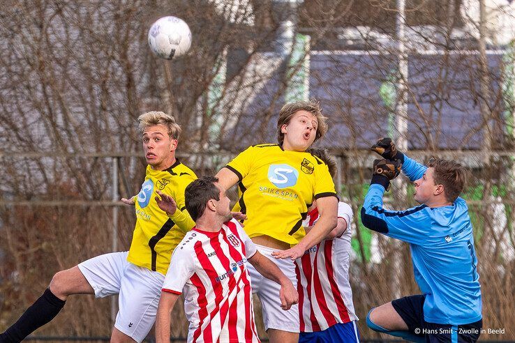 In beeld: SV Zwolle pakt periodetitel na winst op Balkbrug - Foto: Hans Smit