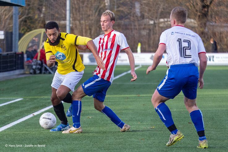 In beeld: SV Zwolle pakt periodetitel na winst op Balkbrug - Foto: Hans Smit