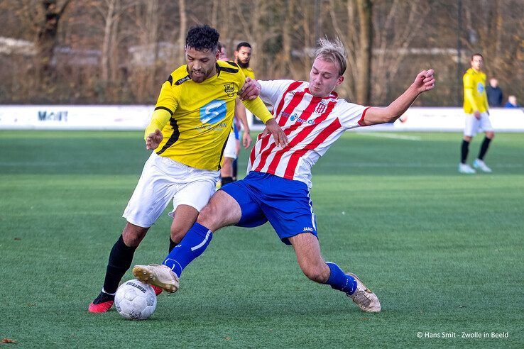 In beeld: SV Zwolle pakt periodetitel na winst op Balkbrug - Foto: Hans Smit