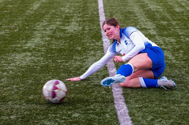 In beeld: SVI Vrouwen verslaat ZAC/SVI 2 in eigen huis - Foto: Peter Denekamp