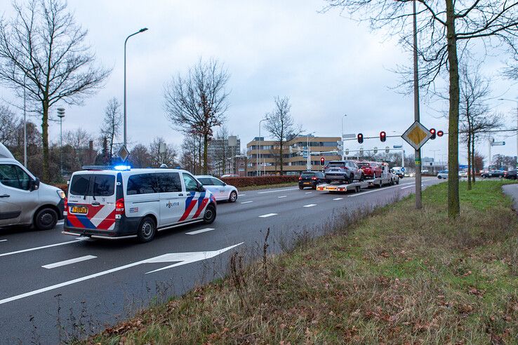 Kop-staartbotsing op Ceintuurbaan, geen gewonden - Foto: Ruben Meinten