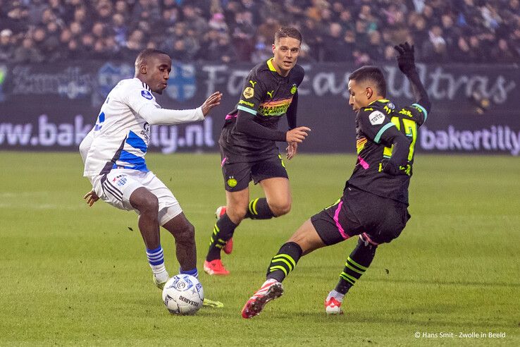 In beeld: PEC Zwolle zet Eredivisie-koploper PSV voor schut - Foto: Hans Smit