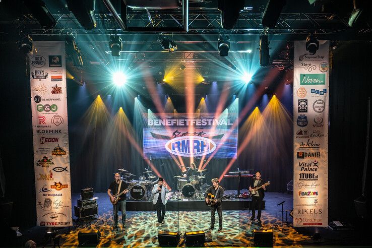 In beeld: Oude tijden herleven bij benefietconcert in Zwolle - Foto: Geertjan Kuper