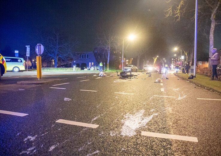 Motorrijder gewond na botsing met fietsster in Dieze - Foto: Hugo Janssen