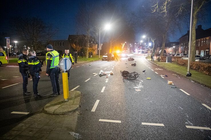 Motorrijder gewond na botsing met fietsster in Dieze - Foto: Hugo Janssen