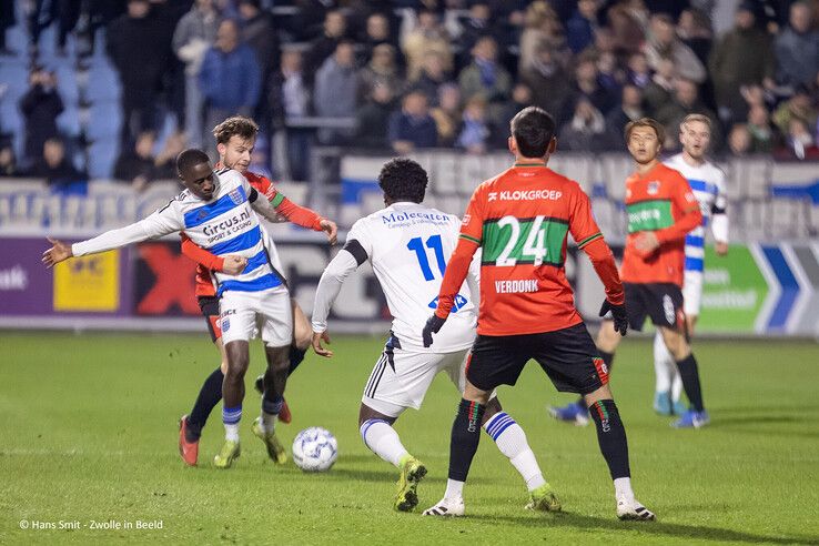 In beeld: PEC Zwolle gaat onderuit tegen NEC - Foto: Hans Smit