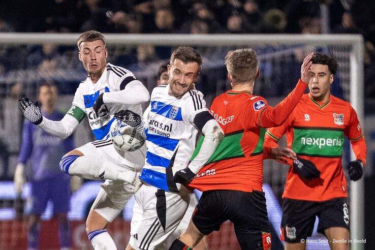 In beeld: PEC Zwolle gaat onderuit tegen NEC - Foto: Hans Smit