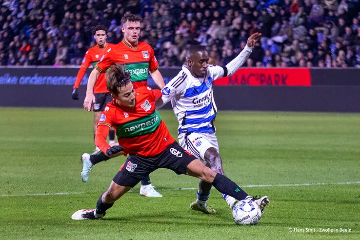 In beeld: PEC Zwolle gaat onderuit tegen NEC - Foto: Hans Smit