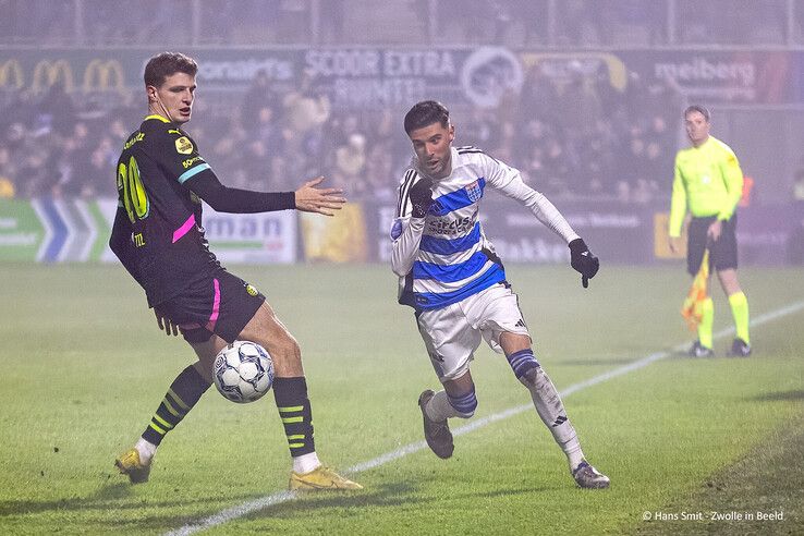 In beeld: PEC Zwolle zet Eredivisie-koploper PSV voor schut - Foto: Hans Smit