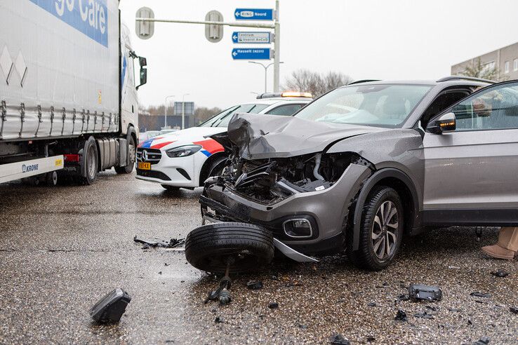 Flinke ravage door ongeval op Blaloweg - Foto: Ruben Meinten