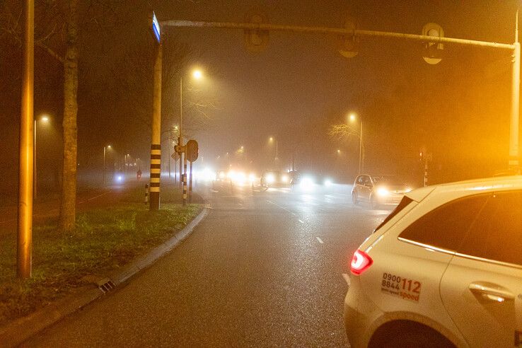 Fietser gewond na ongeluk op Middelweg - Foto: Ruben Meinten