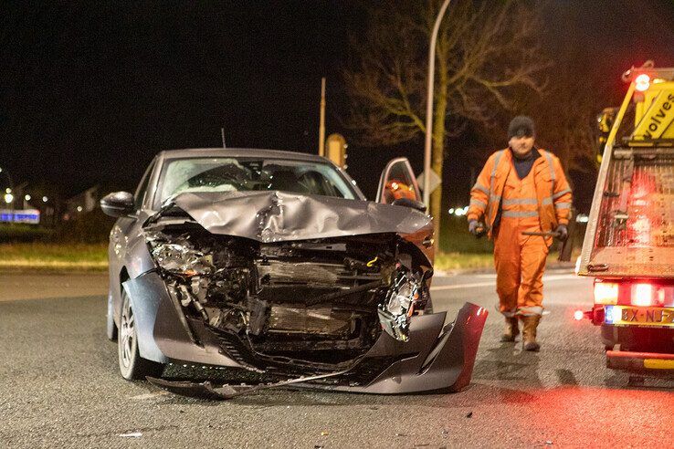 Gewonde bij botsing op Hasselterweg - Foto: Ruben Meinten