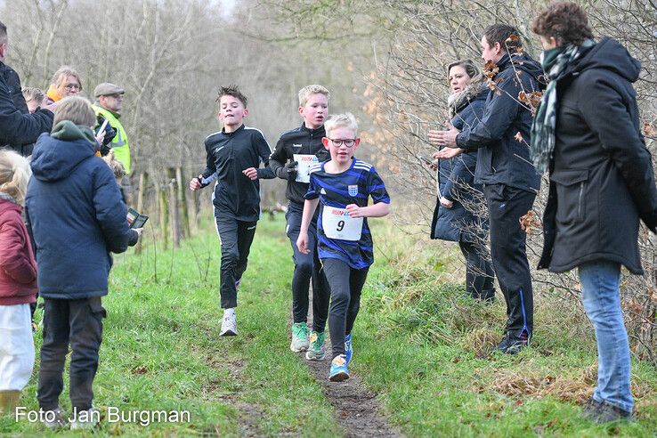 In beeld: Buurjongens uit Herfte winnen Wijthmenerplasloop - Foto: Jan Burgman