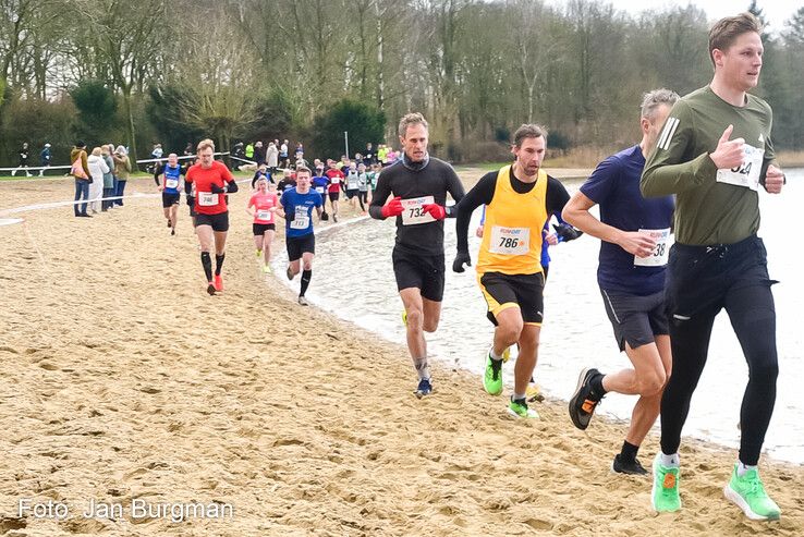 In beeld: Buurjongens uit Herfte winnen Wijthmenerplasloop - Foto: Jan Burgman