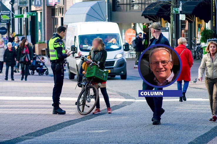 De Diezerstraat verbieden voor fietsers is het tweede voorbeeld. Die is toch al jaren verboden voor fietsers? - Foto: Peter Denekamp