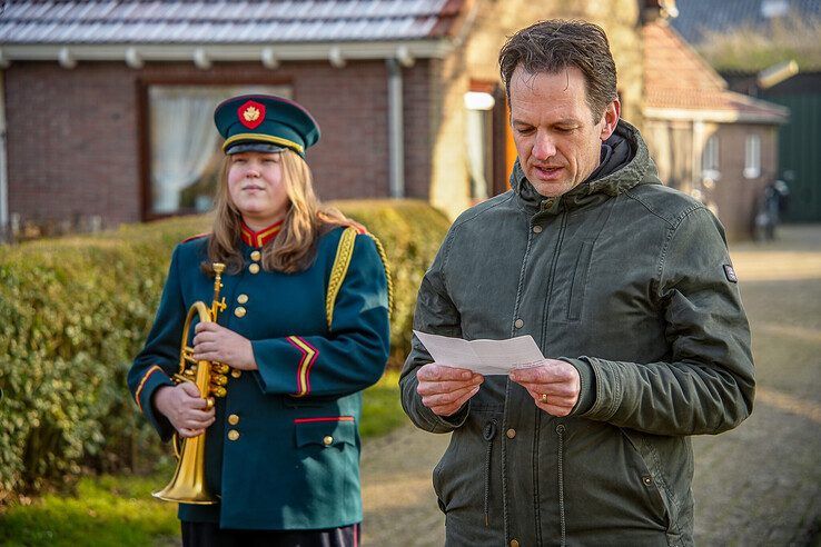 In beeld: Hattem herdenkt mislukt bombardement op oude IJsselbrug - Foto: Obbe Bakker