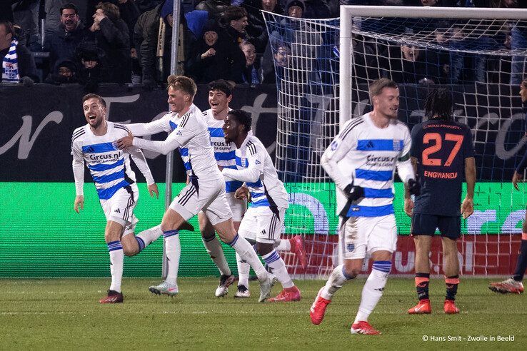 In beeld: Ouderen enige winnaar bij PEC Zwolle – FC Utrecht - Foto: Hans Smit