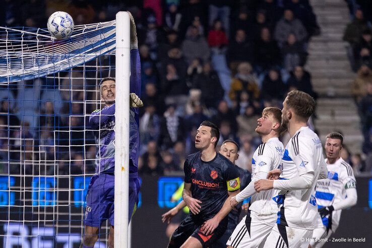 In beeld: Ouderen enige winnaar bij PEC Zwolle – FC Utrecht - Foto: Hans Smit