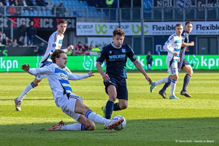 In beeld: PEC Zwolle pakt een punt tegen Heerenveen - Foto: Hans Smit