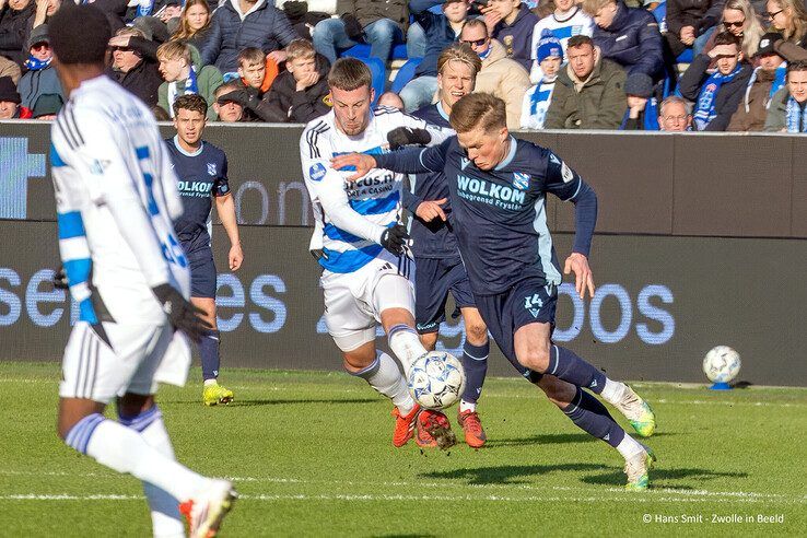 In beeld: PEC Zwolle pakt een punt tegen Heerenveen - Foto: Hans Smit