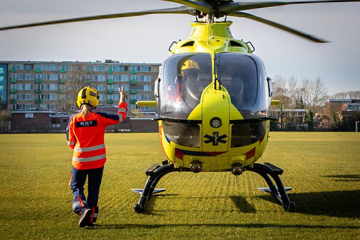 Traumaheli landt in Kampen - Foto: Ruben Meinten