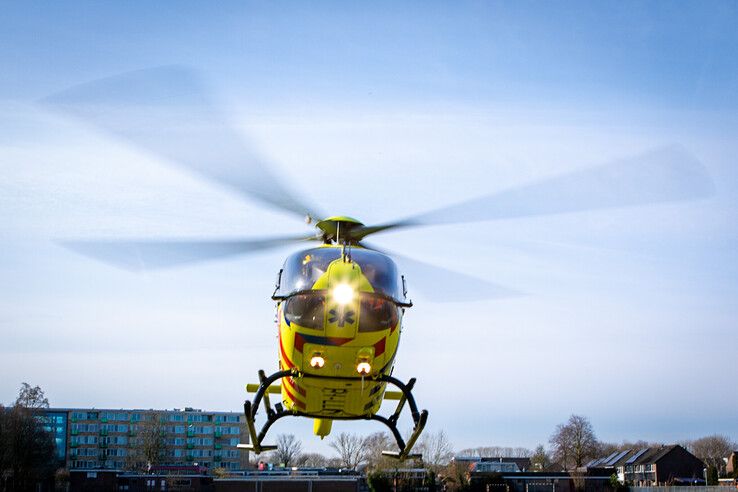 Traumaheli landt in Kampen - Foto: Ruben Meinten