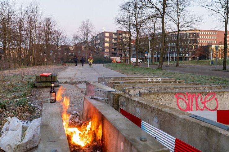 Brandweer blust ‘afvalbrandje’ op koude ochtend