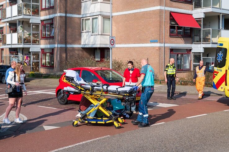 Bestuurder scootmobiel rijdt door na ongeval, politie Zwolle zoekt getuigen - Foto: Peter Denekamp