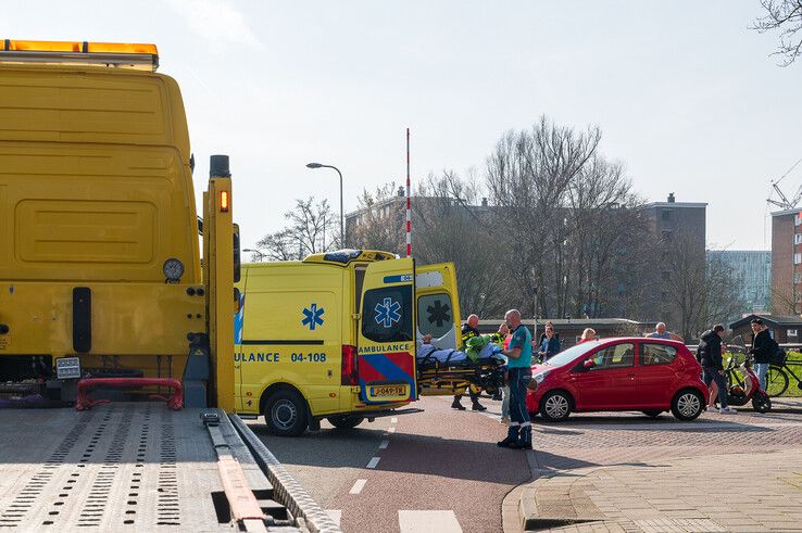 Bestuurder scootmobiel rijdt door na ongeval, politie Zwolle zoekt getuigen - Foto: Peter Denekamp