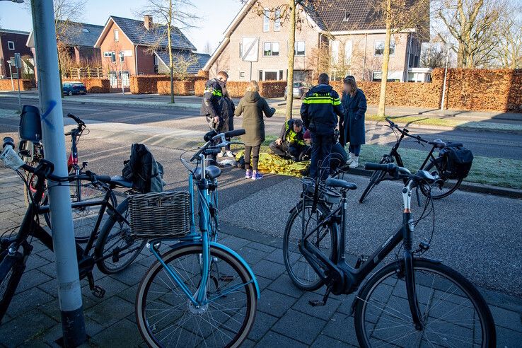 Twee fietssters gewond na botsing in Stadshagen - Foto: Hugo Janssen