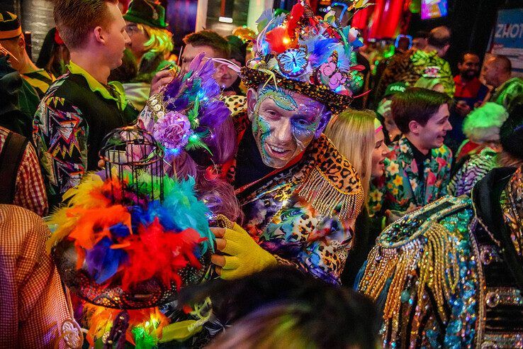 In beeld: Carnaval barst los in Sassendonk - Foto: Obbe Bakker