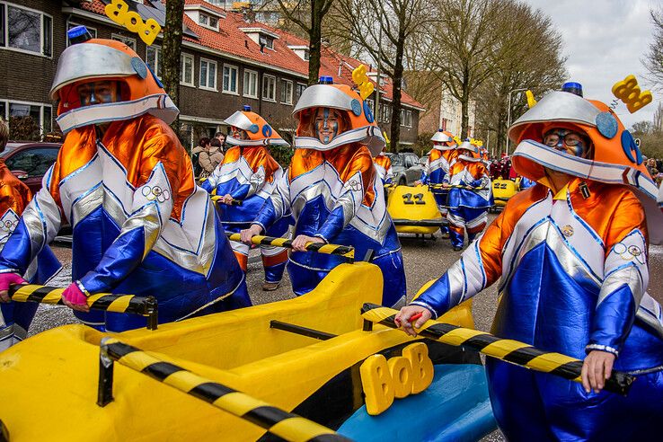 In beeld: Sassendonkse carnavalsoptocht met ‘Donald Trump zien Zwolle’ en meer - Foto: Obbe Bakker