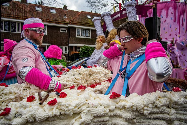 In beeld: Sassendonkse carnavalsoptocht met ‘Donald Trump zien Zwolle’ en meer - Foto: Obbe Bakker