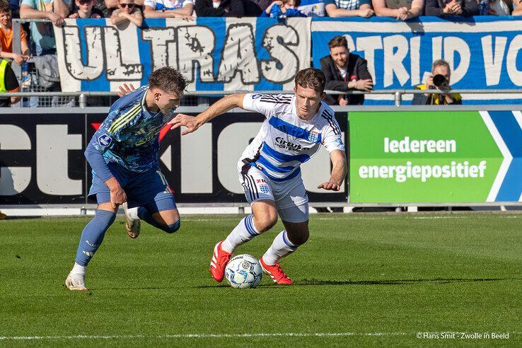 In beeld: PEC Zwolle verliest met minimaal verschil van koploper Ajax - Foto: Hans Smit