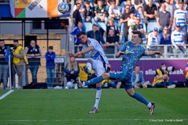 In beeld: PEC Zwolle verliest met minimaal verschil van koploper Ajax - Foto: Hans Smit