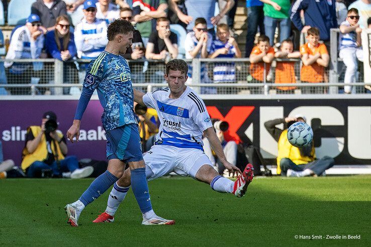 In beeld: PEC Zwolle verliest met minimaal verschil van koploper Ajax - Foto: Hans Smit