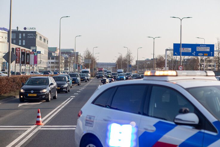 Botsing met drie auto’s op Ceintuurbaan - Foto: Ruben Meinten