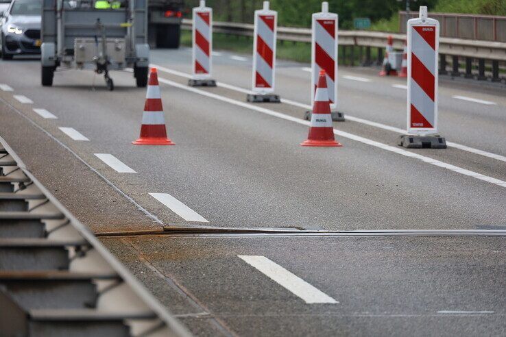 De oorzaak van de spoedreperatie aan het wegdek van de Molenbrug.