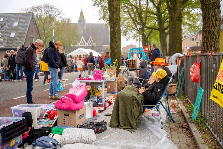 In beeld: Koningsdag in Kampen en IJsselmuiden