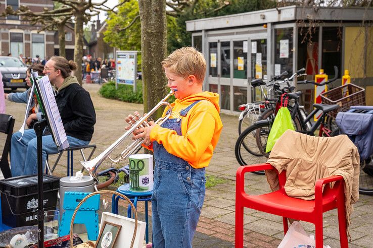 In beeld: Koningsdag in Kampen en IJsselmuiden