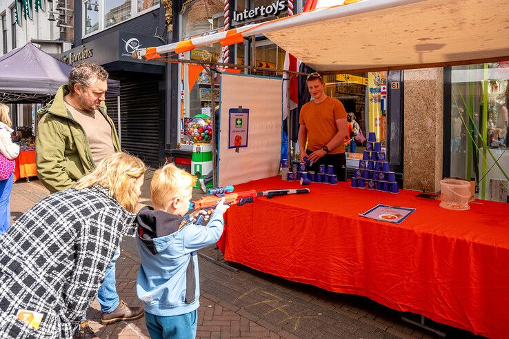 In beeld: Koningsdag in Kampen en IJsselmuiden